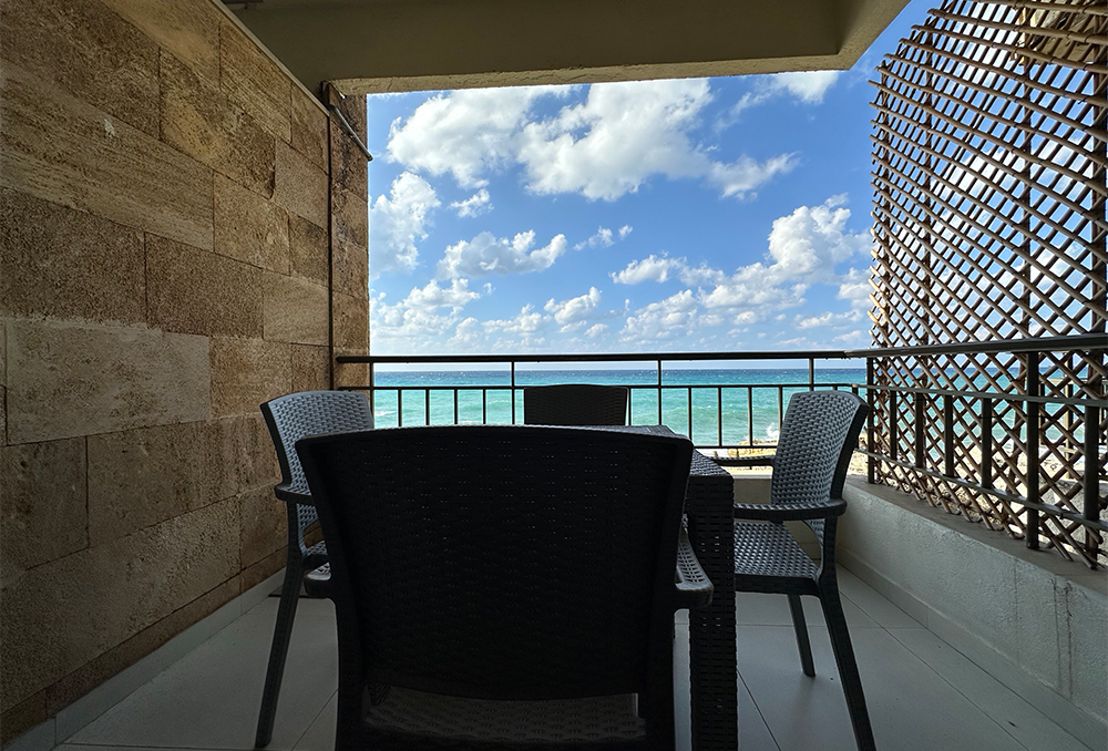 Beach-Terrace